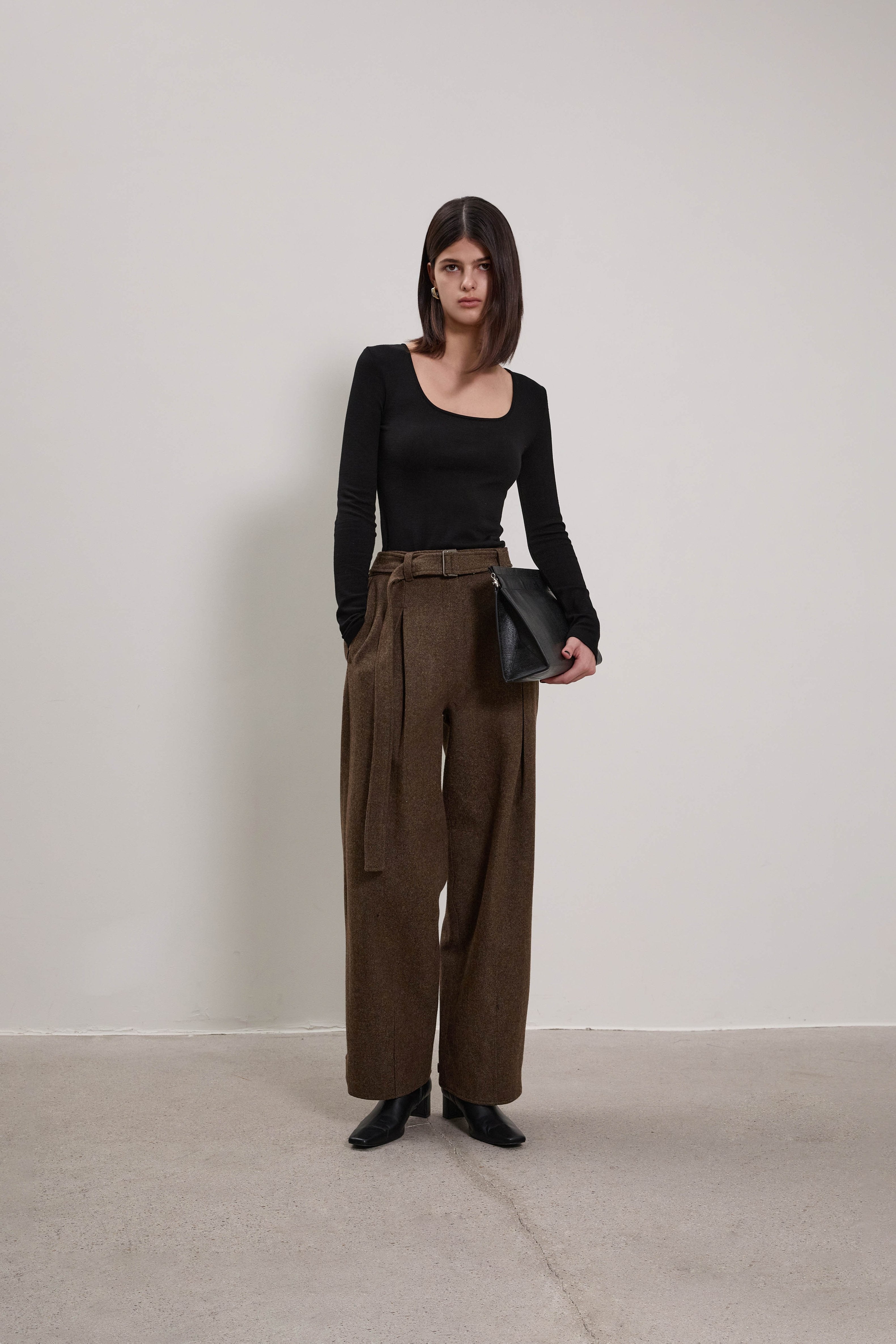 upload_20251001_BC2508FANT014-11-BK-S_001_2 copy.jpg