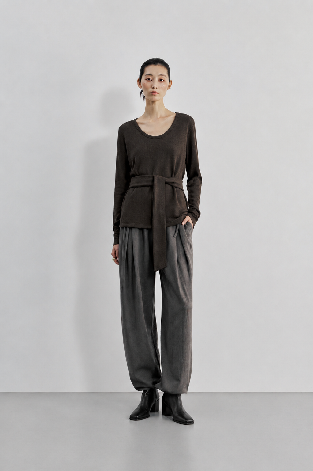 RETTE U-NECK SCARF T-SHIRT