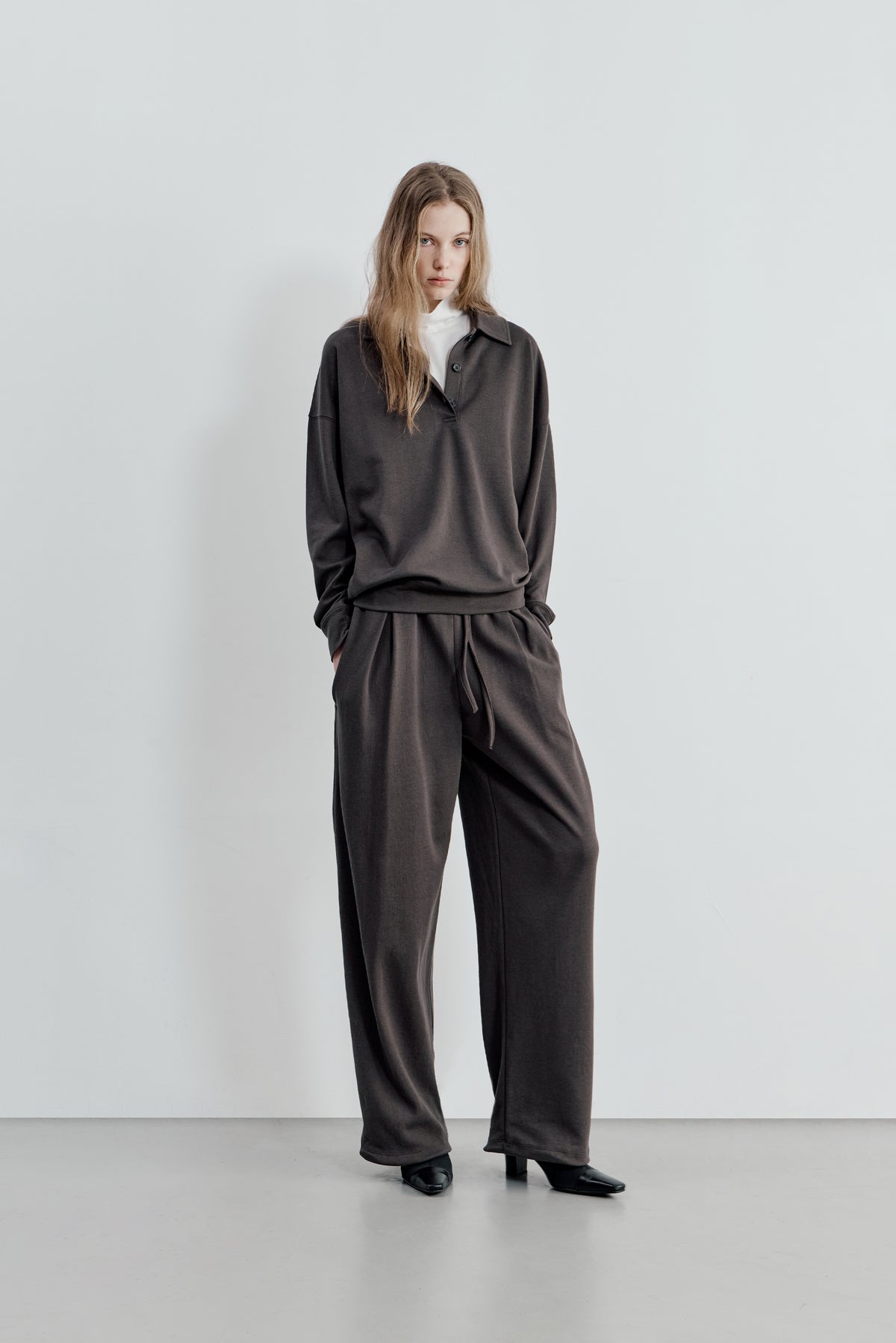 ARI TUCK PANTS