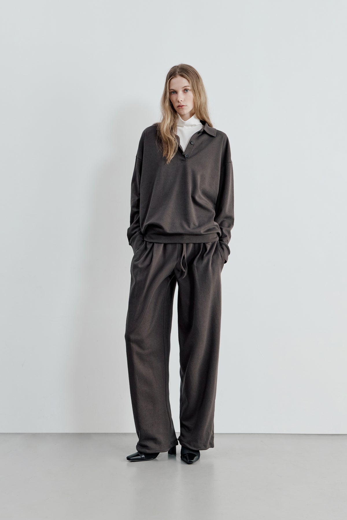 ARI TUCK PANTS