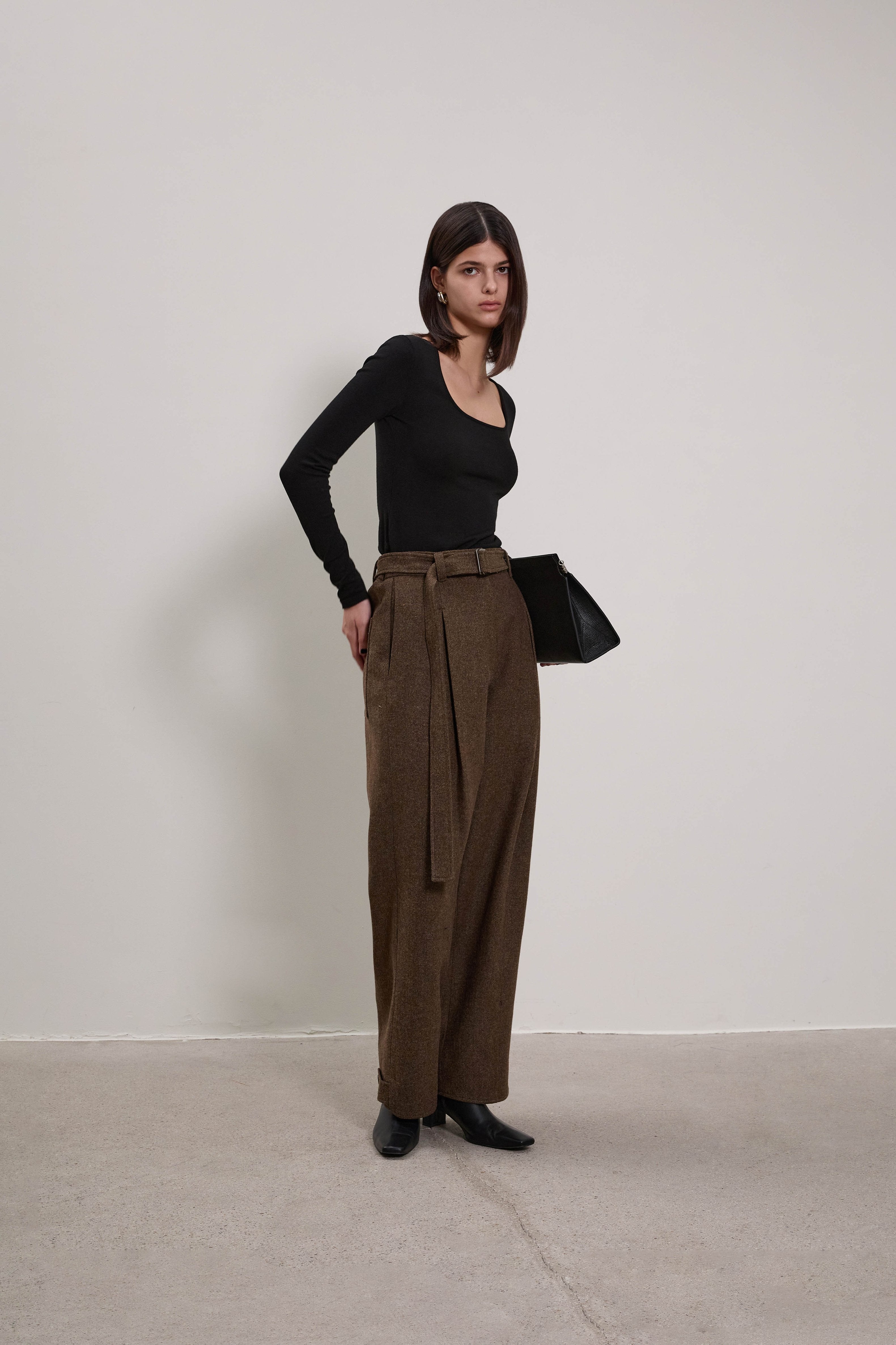 upload_20251001_BC2508FANT014-11-BK-S_002_3 copy.jpg