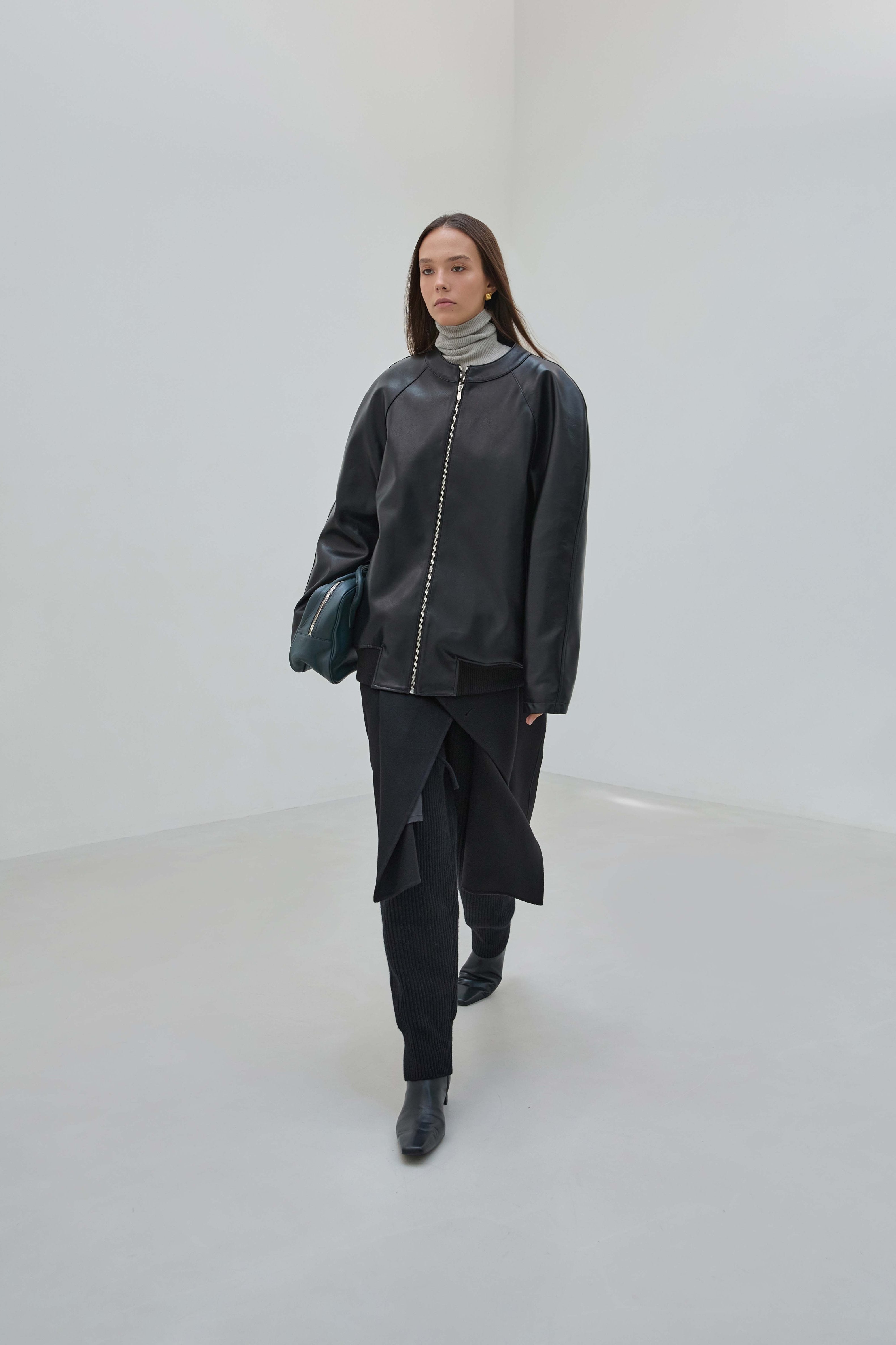 DIN LEATHER OVERFIT JUMPER